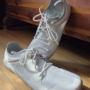 White Women's Vivobarefoot Primus Lite 3.5 Size 40